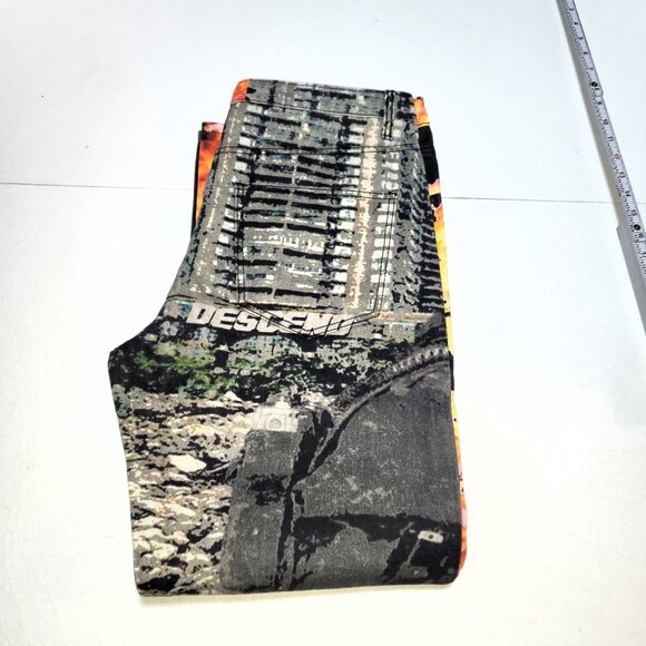 Y2K AOP Skull Jeans Descend Video Game Fire Evisu 34x29/30 - Picture 4 of 16